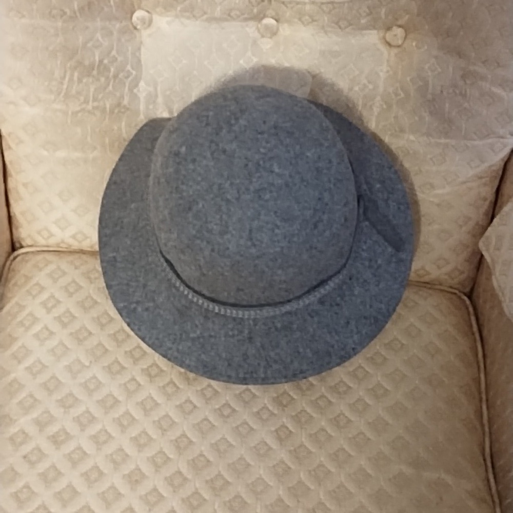 Nine West gray wool hat - Picture 3 of 6